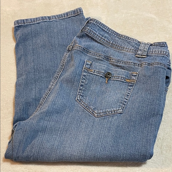 St. John's Bay Denim - St. Johns Bay Classic Blue Denim Capris